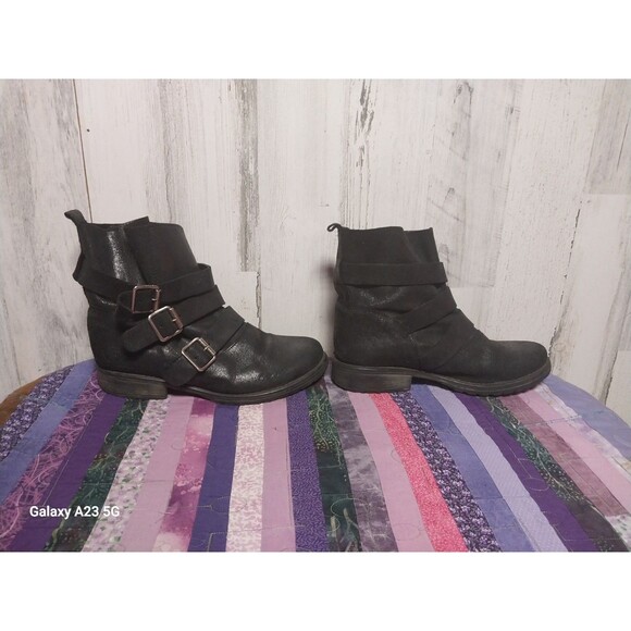 Steve Madden COLONY Leather Black Booties Moto Biker Boots 3 Buckles ~ Size 9 M - Picture 7 of 9